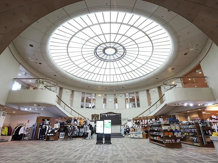 ロータリーゴルフ倶楽部を徹底解説｜名門の風格漂う36ホールの魅力｜口コミでわかる評判・コース攻略・初心者から上級者まで完全ガイド【GOLFLIFT】