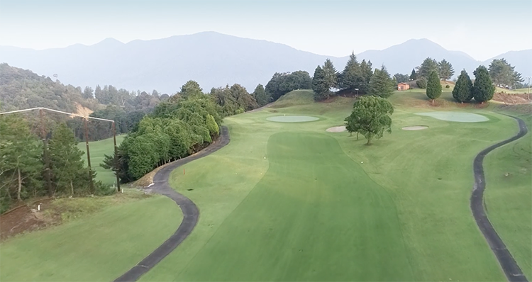 視界の罠に翻弄されて。東広島カントリークラブ・南17番が突きつける「意識の呪縛」