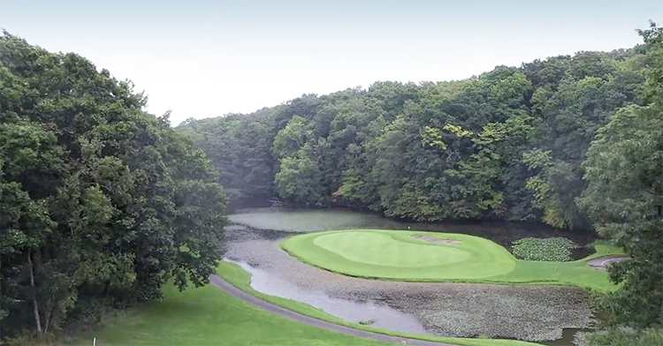 水上の楽園を射抜く快感。札幌北広島ゴルフ倶楽部・西3番、アイランドグリーンの誘惑